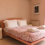 Warm Apartment Near Vatican City
